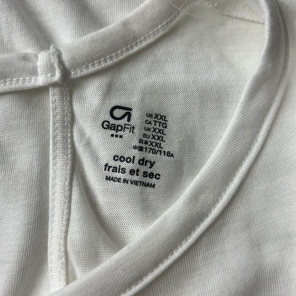 Gap fit open Back Long sleeve White top Size XXL - Picture 6 of 6